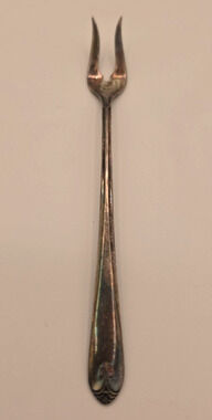 Wm. Rogers & Son Lady Fair 6 Inch Silver-Plated Vintage Cocktail Pickle Fork